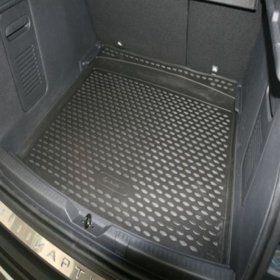Коврик в багажник RENAULT KAPTUR 2016-, 2WD, для комплектаций без фальш-пола